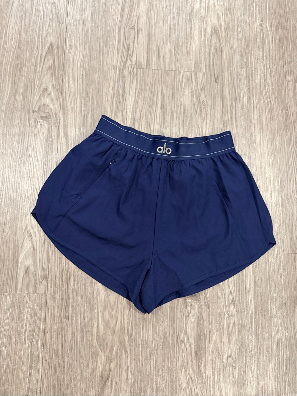 Women Short L